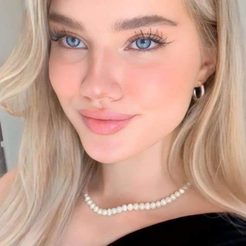 Josephine profile portrait
