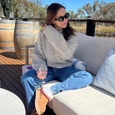 people looking to talk