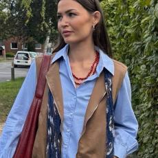 people looking to talk