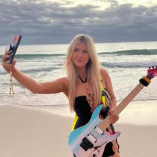 people looking to talk