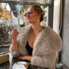 people looking to talk