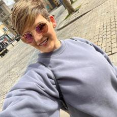 people looking to talk