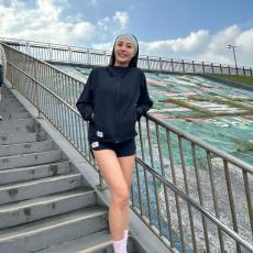 people looking to talk