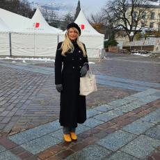 people looking to talk