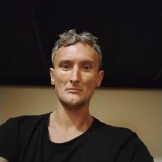 people looking to talk